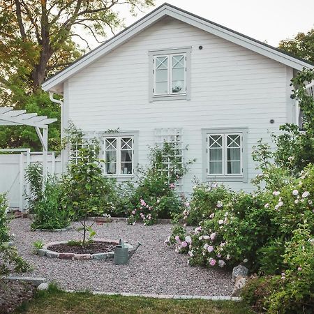 Vallby Cottage Enköping Kültér fotó