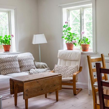 Vallby Cottage Enköping Kültér fotó