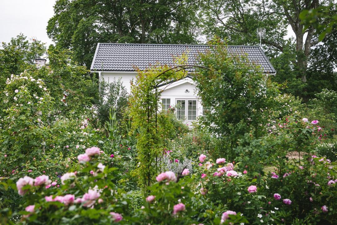 Vallby Cottage Enköping Kültér fotó